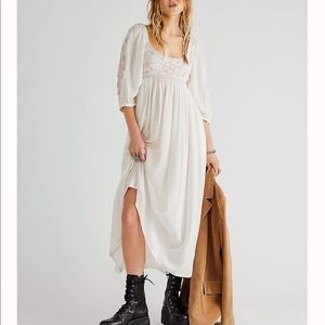 Free people NWT Embroidered dress- GORGEOUS / STUNNING ON
